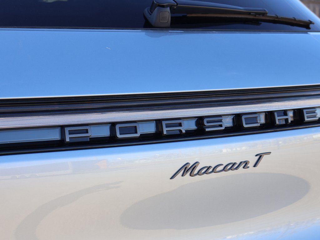 Certified 2026 Porsche Macan Turbo AWD/4WD image 6