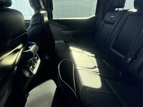 Used 2024 Ford F250 Platinum image 20