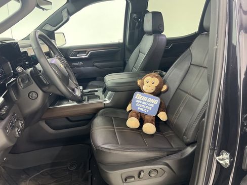 Used 2023 Chevrolet Silverado 1500 High Country w/ High Country Premium Package image 18