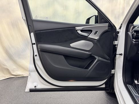 Used 2025 Acura RDX A-Spec image 12