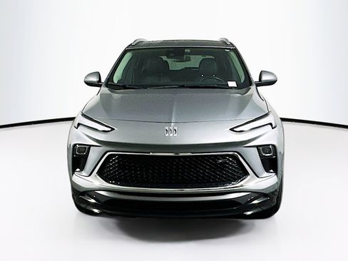 Used 2024 Buick Encore GX Sport Touring w/ Comfort Package image 2