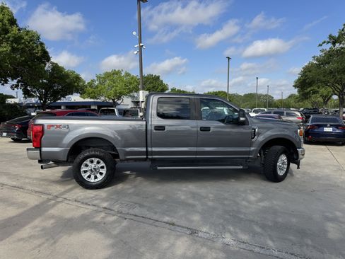 Certified 2022 Ford F250 XL w/ STX Appearance Package image 5