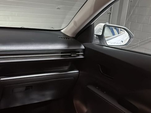Used 2024 Hyundai Kona SEL AWD/4WD image 23