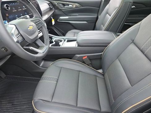 New 2026 Chevrolet Traverse High Country w/ LPO, Floor Liner Package image 29