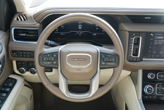 Used 2023 GMC Yukon Denali w/ Max Trailering Package AWD/4WD image 15