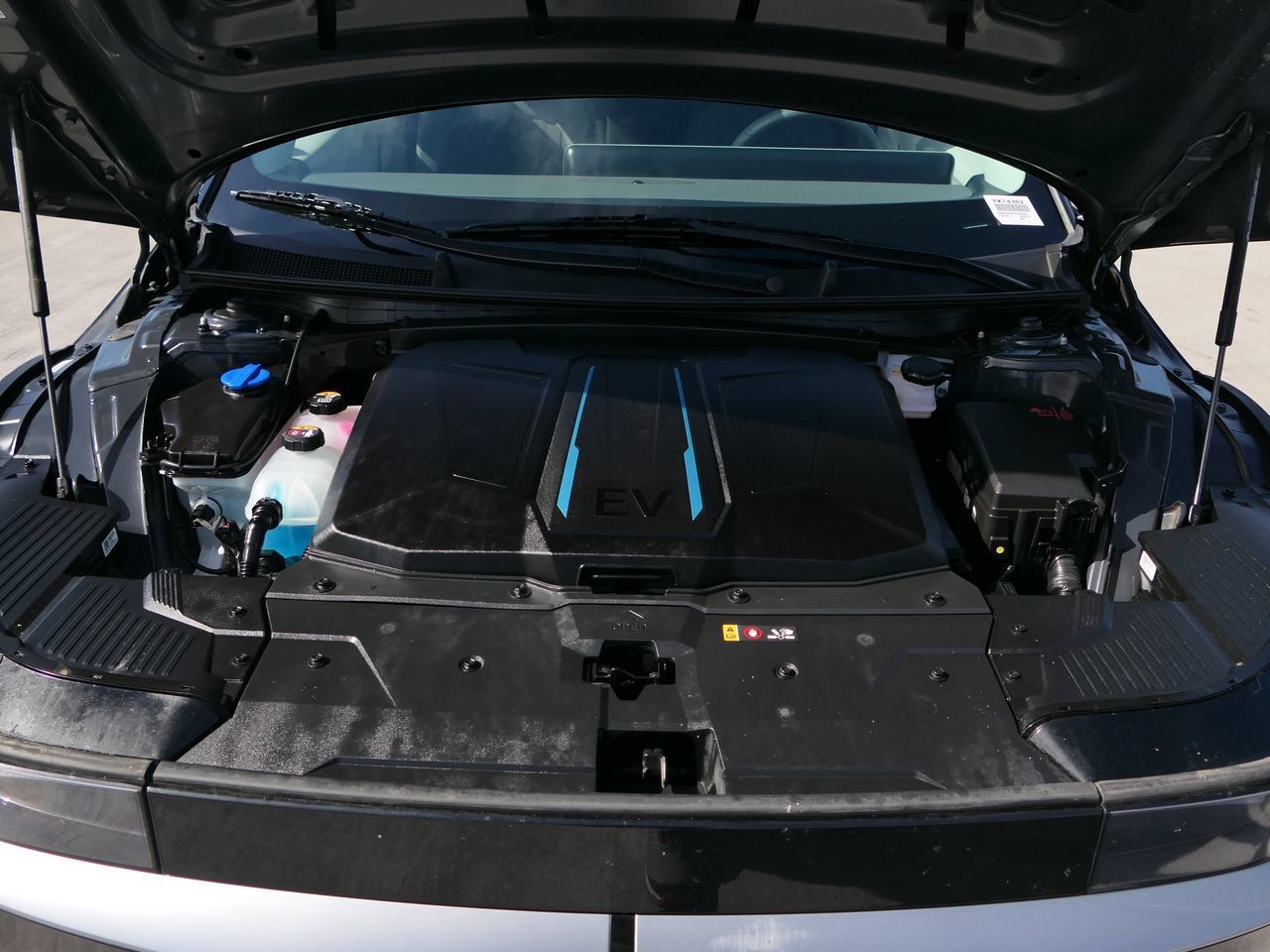 Used 2024 Hyundai Ioniq 5 SEL RWD image 27