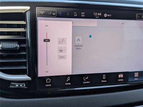 Used 2022 Chrysler Pacifica Touring-L image 30