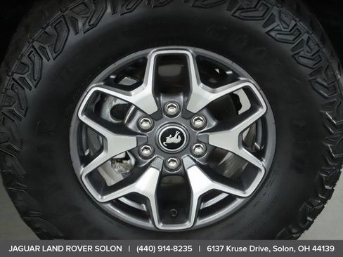 Used 2025 Ford Bronco Badlands AWD/4WD image 41