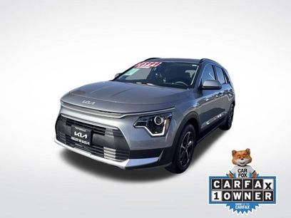 Certified 2025 Kia Niro LX