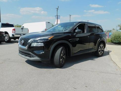Used 2023 Nissan Rogue SV image 20
