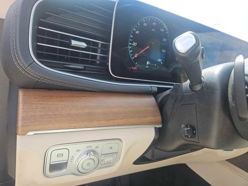 Used 2021 Mercedes-Benz GLS 450 4MATIC image 19