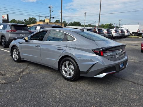 Certified 2026 Hyundai Sonata SE FWD image 9