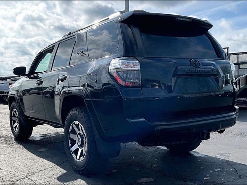 Used 2019 Toyota 4Runner TRD Off-Road Premium AWD/4WD image 5