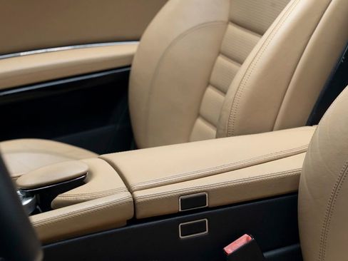 Used 2009 Mercedes-Benz CL 63 AMG image 12