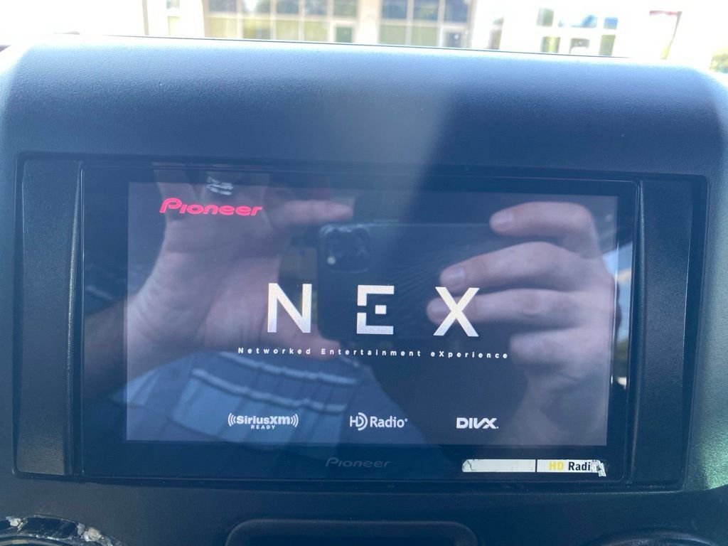 Used 2015 Jeep Wrangler Sport AWD/4WD image 20
