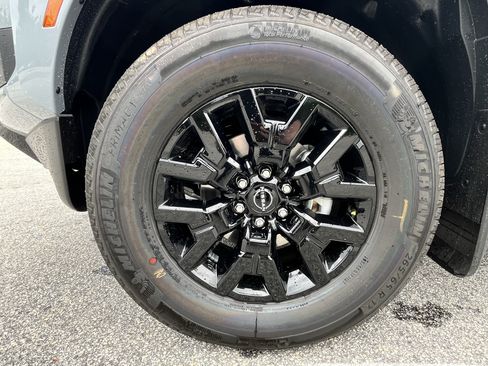 New 2026 Nissan Frontier SV w/ Tow Package AWD/4WD image 12