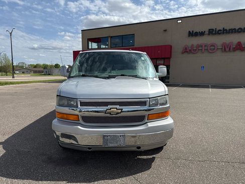 Used 2013 Chevrolet Express 1500 AWD image 10