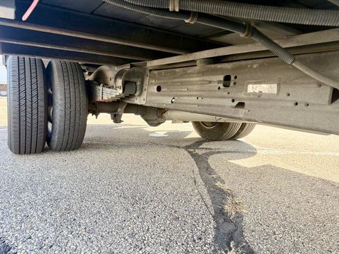 Used 2017 Chevrolet Express 3500 image 28