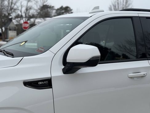 Used 2023 GMC Yukon AT4 image 17