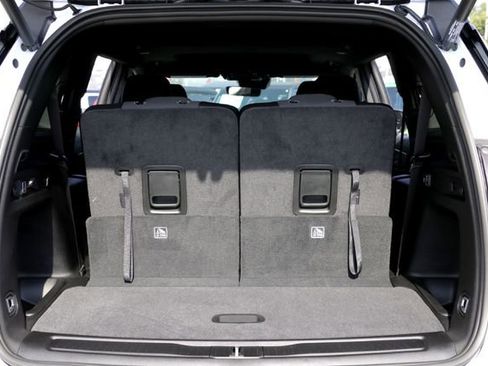 New 2025 Jeep Grand Cherokee L Laredo image 22