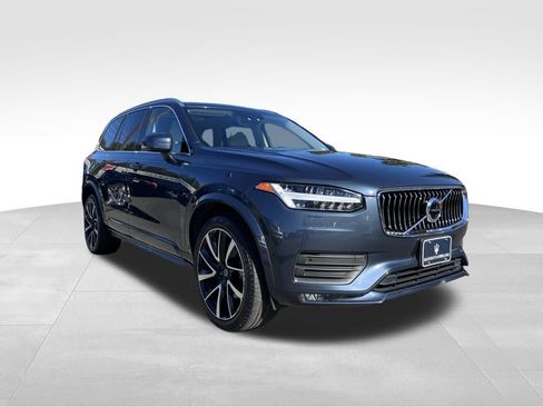 Used 2022 Volvo XC90 T6 Momentum w/ Advanced Package image 1