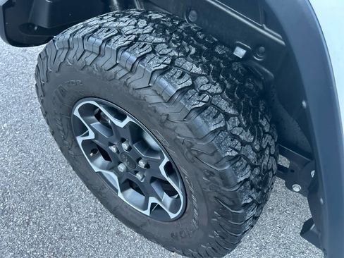 Used 2023 Jeep Wrangler Unlimited Rubicon 4xe w/ Dual Top Group image 19