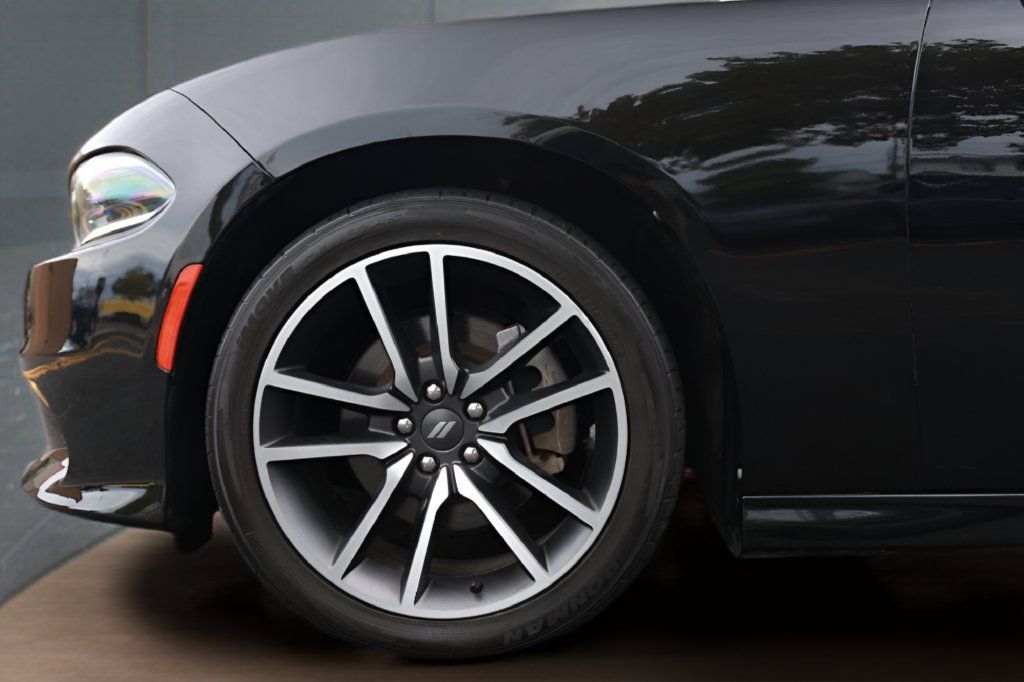 Used 2021 Dodge Charger R/T w/ Plus Group RWD image 7