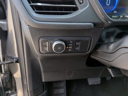Used 2022 Ford Escape Titanium FWD image 15