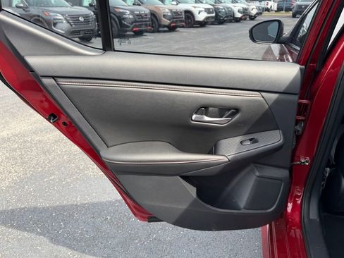 Used 2024 Nissan Sentra SR w/ SR Premium Package FWD image 15
