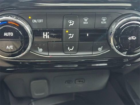 New 2026 Chevrolet Trax LT w/ Sunroof Package image 14