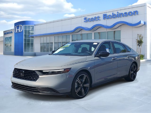 Certified 2025 Honda Accord Sport image 2