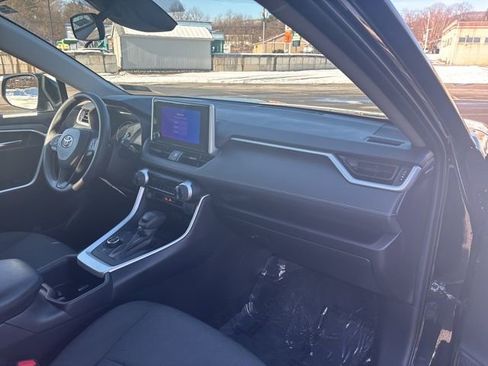 Used 2024 Toyota RAV4 AWD Hybrid image 11