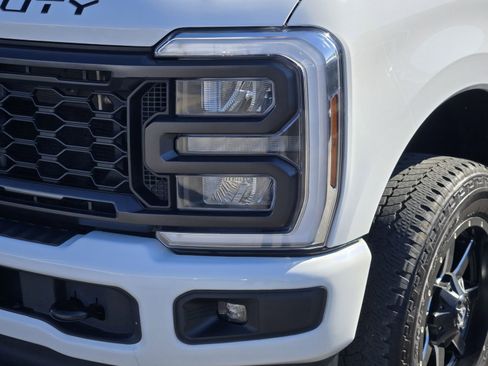Used 2024 Ford F250 XL w/ STX Appearance Package image 9