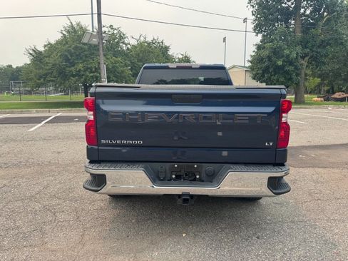 Used 2021 Chevrolet Silverado 1500 LT AWD/4WD image 6
