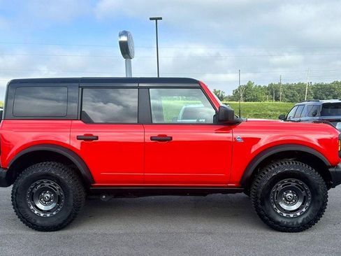 Used 2024 Ford Bronco Black Diamond AWD/4WD image 2