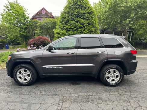 Used 2015 Jeep Grand Cherokee Laredo w/ Quick Order Package 23E AWD/4WD image 7