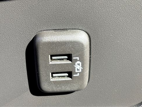 New 2024 Chevrolet Equinox LS w/ Driver Confidence II Package image 34