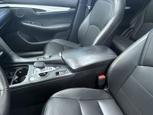 Used 2019 INFINITI QX50 Essential w/ Premium Heat Package image 33