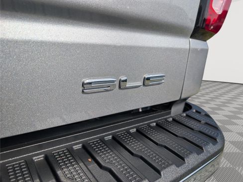 Used 2024 GMC Sierra 1500 SLE RWD image 10