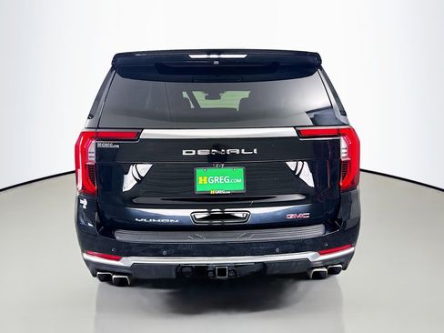 Used 2025 GMC Yukon Denali AWD/4WD image 8