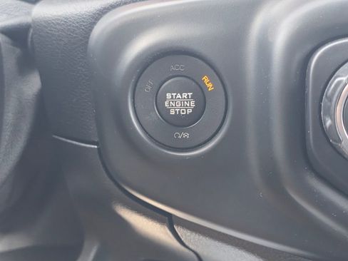Used 2019 Jeep Wrangler Unlimited Rubicon AWD/4WD image 35