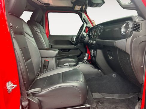 Used 2020 Jeep Gladiator Overland image 10