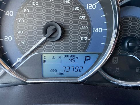 Used 2016 Toyota Corolla LE image 12