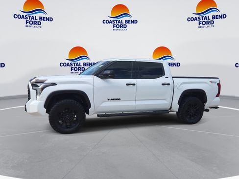 Used 2023 Toyota Tundra SR5 AWD/4WD image 4
