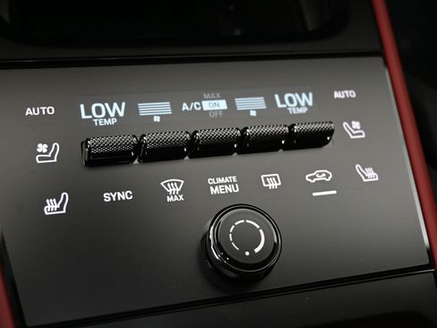 Certified 2025 Porsche Cayenne E-Hybrid AWD/4WD image 13