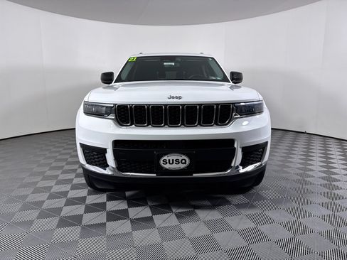 Used 2021 Jeep Grand Cherokee L Laredo w/ Luxury Tech Group I AWD/4WD image 2