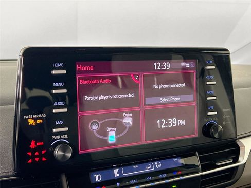 Used 2022 Toyota Sienna LE image 14