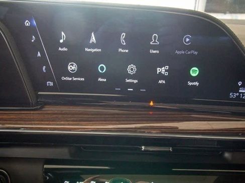 Used 2023 Cadillac Escalade Premium Luxury image 21