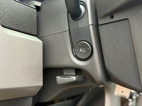 Used 2013 Ford F150 Lariat w/ Luxury Equipment Group image 23