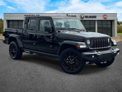 Used 2024 Jeep Gladiator Sport